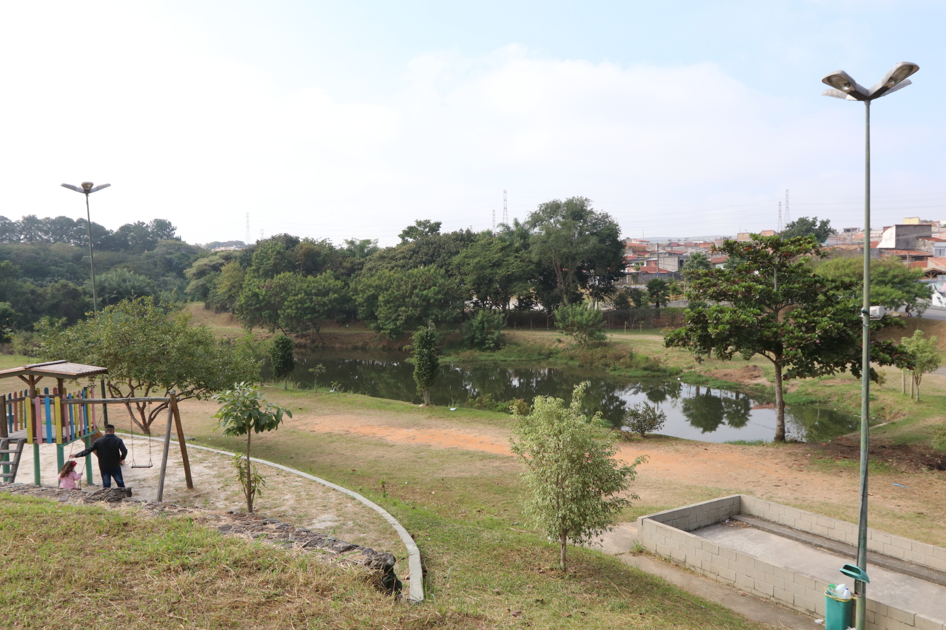 Jacareí abre licitação para revitalização na lagoa do Califórnia e em área do Didinha