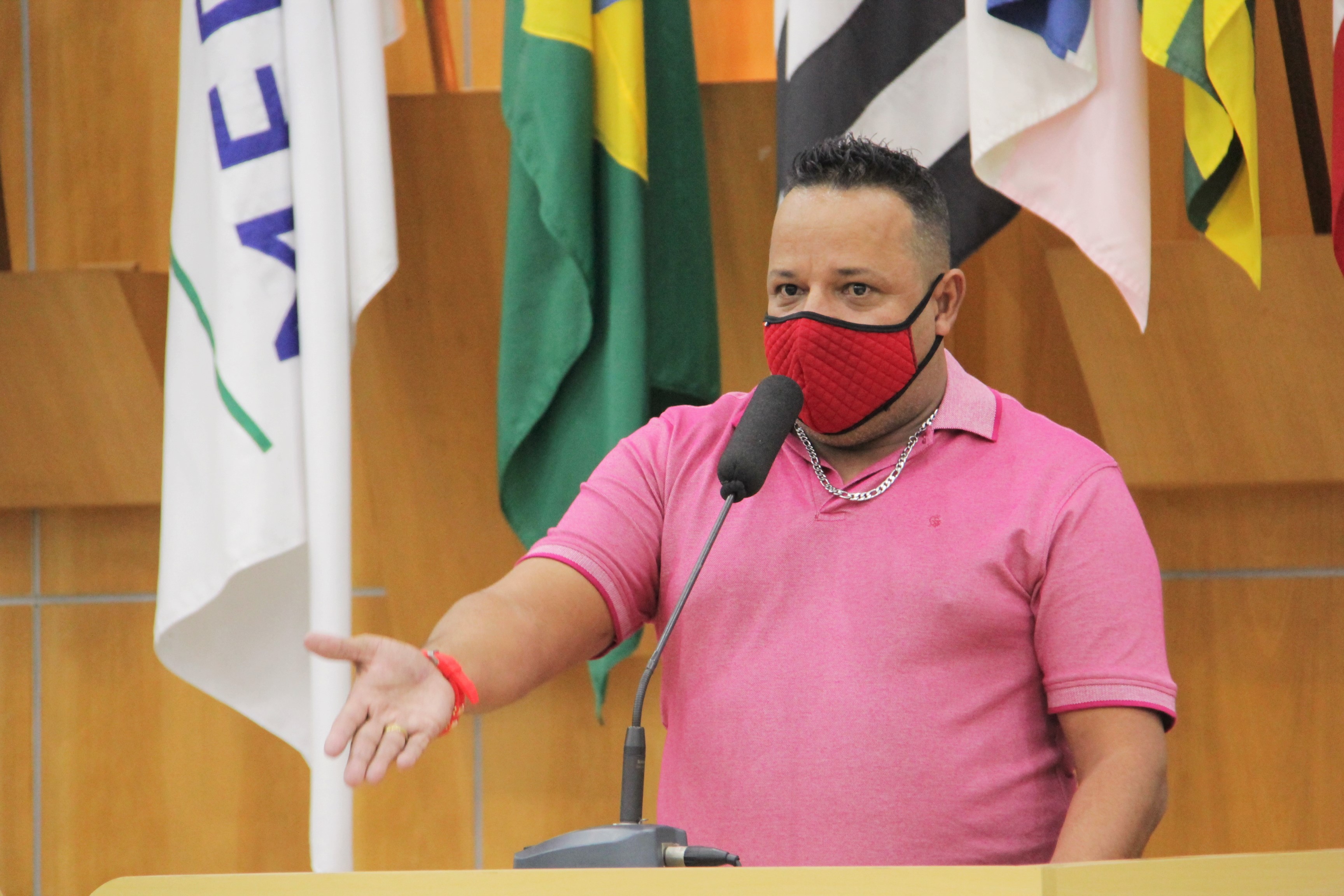 Vereador questiona prefeito sobre riscos para acesso à futura creche do Parque Meia Lua