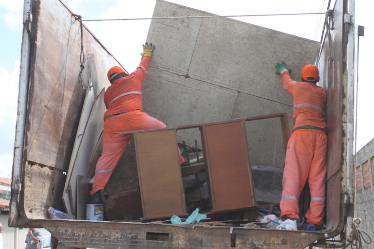 Cata-Treco atende com hora marcada durante a semana em Jacareí