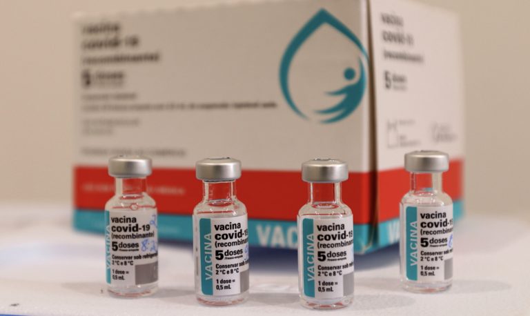 Jacareí aplica segunda dose da vacina AstraZeneca na segunda-feira