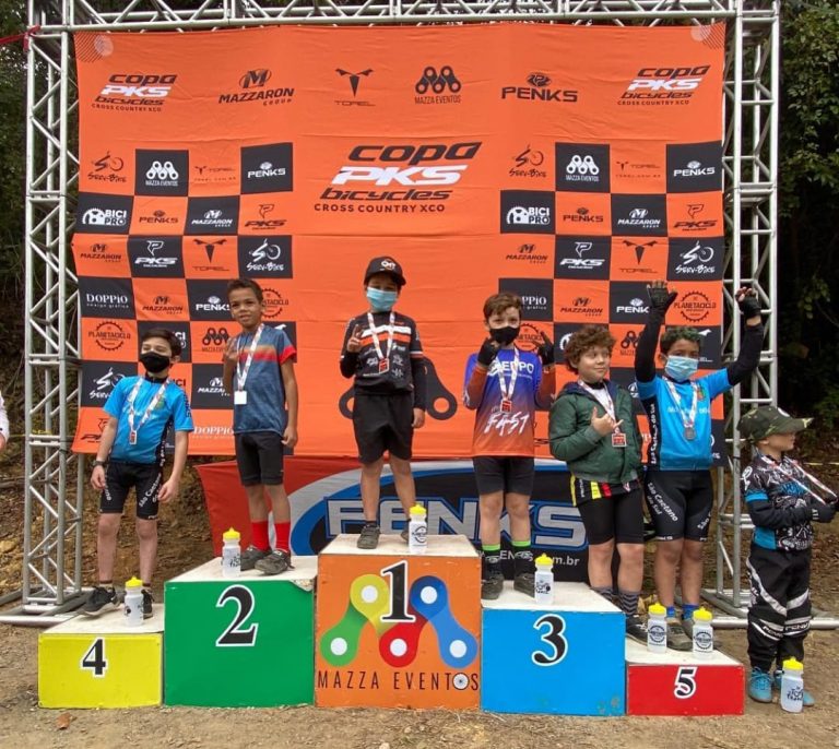 Ciclista Jacareiense de 8 anos vence dois campeonatos de Mountain Bike