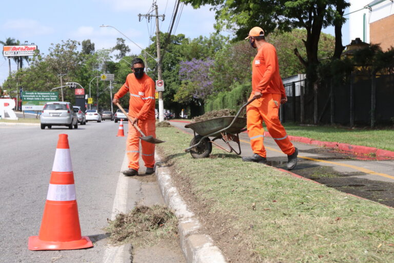 Veja o cronograma de capina, varrição e cata-treco do mês de novembro