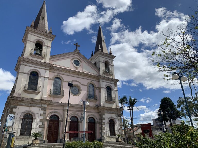 Igreja Matriz tem programação especial na semana da Padroeira de Jacareí