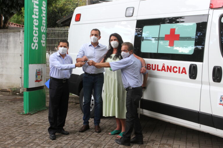 Jacareí recebe nova ambulância proveniente de emenda parlamentar