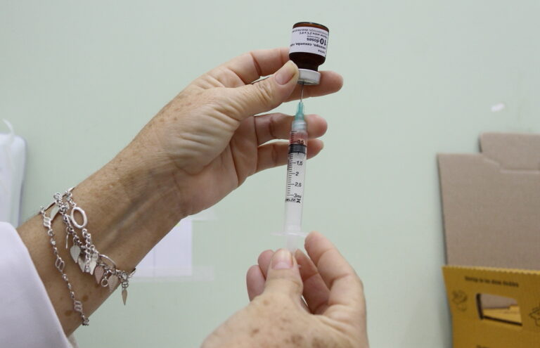 Jacareí realiza ‘Dia D’ de vacinação contra sarampo e gripe neste sábado