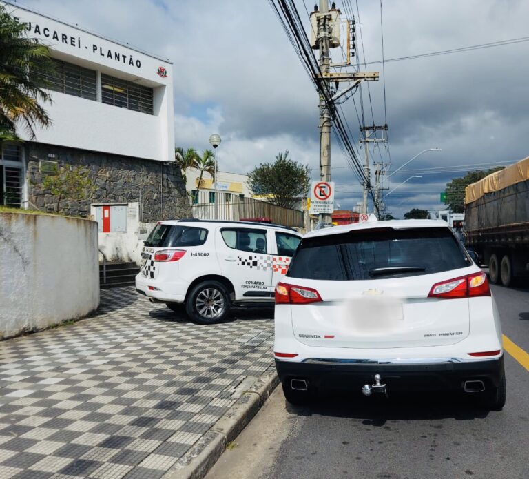 Carro furtado em Hortolândia é encontrado em Jacareí