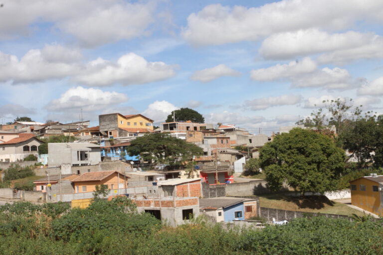Jacareí prorroga prazo para questionário online de cadastro socioeconômico do bairro Chácaras Guararema
