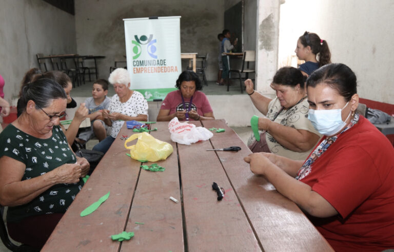 Projeto incentiva grupo de mulheres a serem empreendedoras em Jacareí