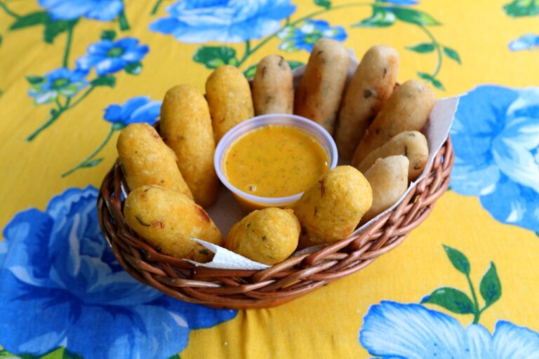 Feira do Bolinho Caipira 2022 acontece neste final de semana