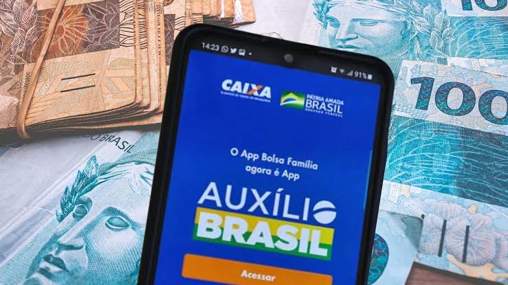 Auxílio Brasil é pago hoje a beneficiários com NIS final 9