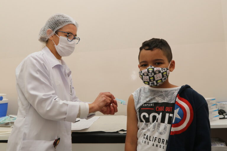 Jacareí realiza campanha multivacinação e de vacinação contra a poliomielite