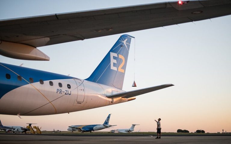 Embraer abre 300 vagas de estágio para 2023
