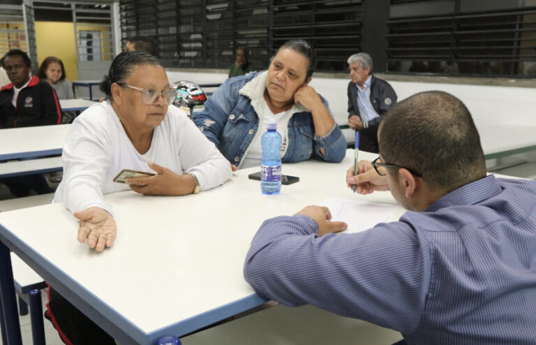 Conjunto 1º de Maio recebe reunião pública do ‘Participa Jacareí’ e discute Lei do Orçamento para 2023