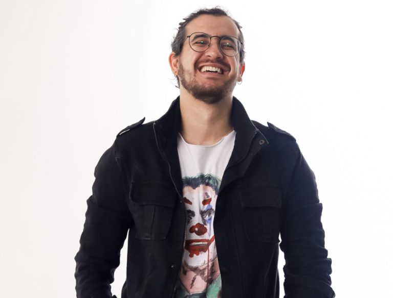 Humorista Afonso Padilha apresenta seu “Novo Show” em Jacareí