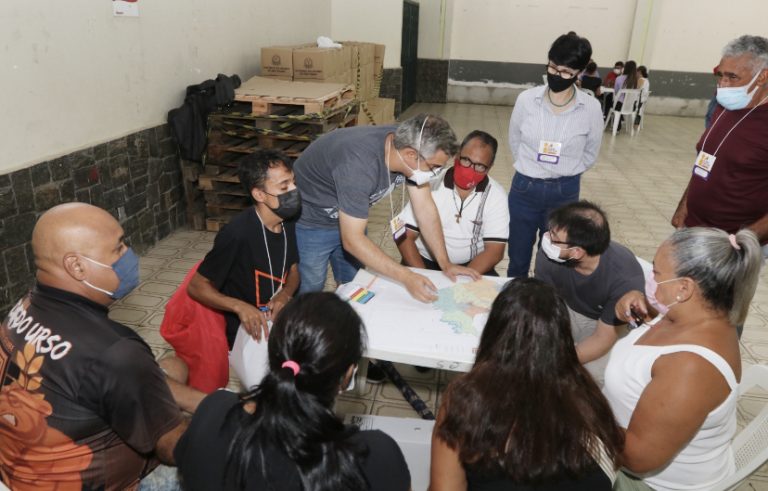 EMEF Sílvio Silveira recebe oficinas de capacitação