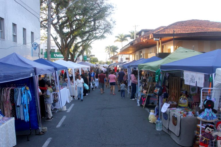 Feira dos Trilhos acontece neste domingo em Jacareí