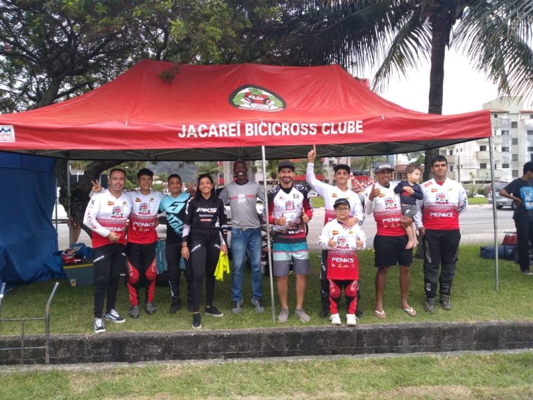 Jacareí é campeã em duas categorias do Campeonato Paulista de Bicicross