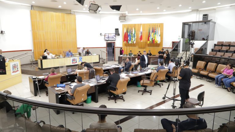 Câmara de Jacareí aprova projeto que obriga condomínios a denunciar violência contra a mulher
