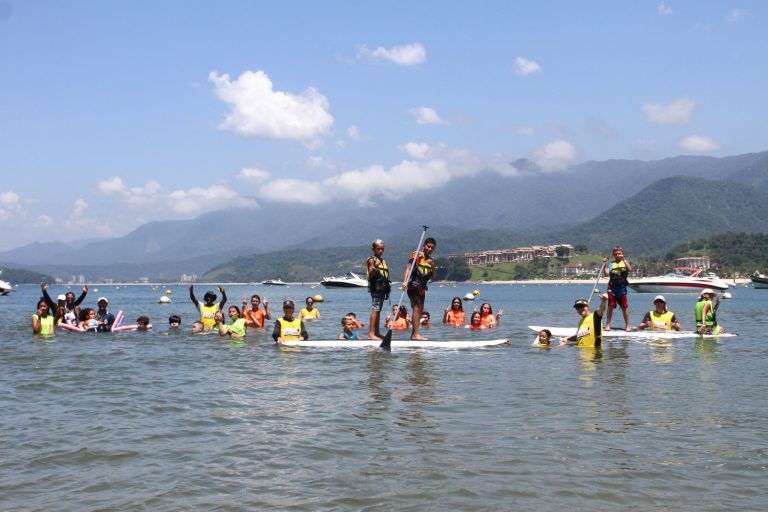 Programa especial de Jacareí leva crianças para o ‘Agita Férias na Praia’