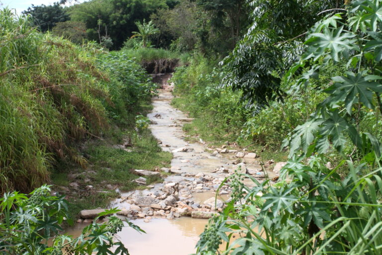 Jacareí assina ordem de serviço para início das obras no Córrego Seco