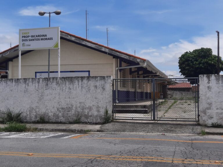 Pais questionam falta de segurança e estrutura de escola municipal em Jacareí
