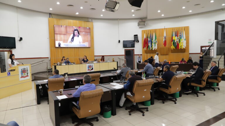 Câmara rejeita projeto que tratava de gravação de licitações na administração pública