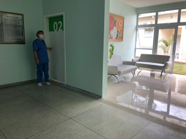 Hospital São Francisco entrega obras de ampliação do Centro de Parto e novo elevador