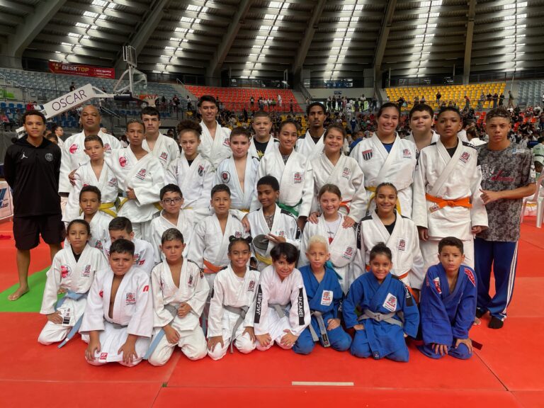 Judô de Jacareí conquista 35 medalhas em Torneio Regional