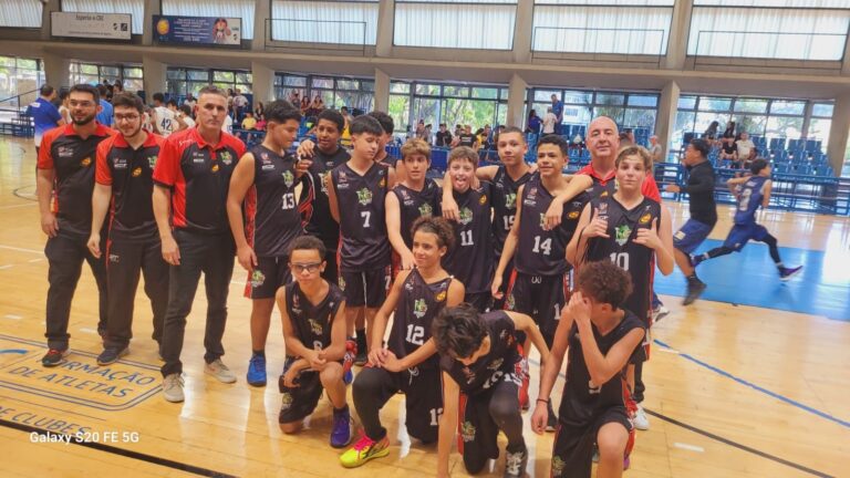 Jacareí vence Clube Espéria em rodada do Campeonato Metropolitano de Basquete