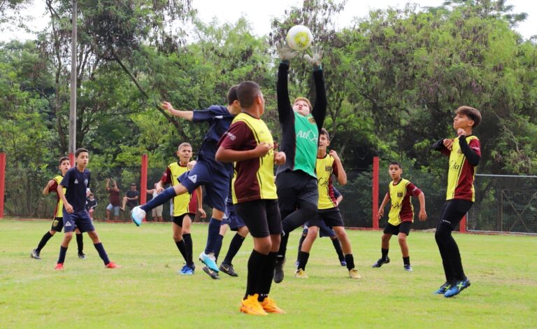 Campeonato de Futebol: sábado tem jogos no Jardim Colônia e Vila Garcia