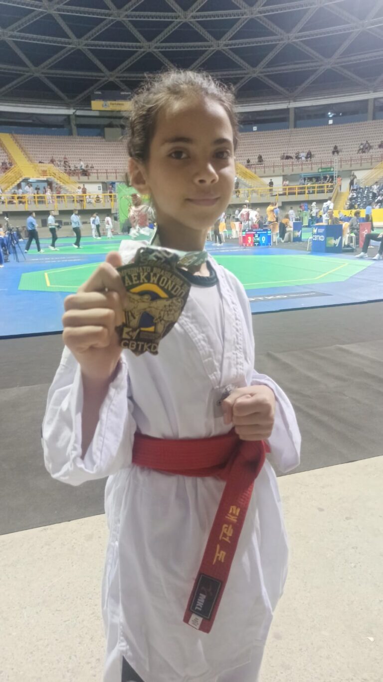 Atleta de Jacareí conquista bronze no Brasileiro de Taekwondo