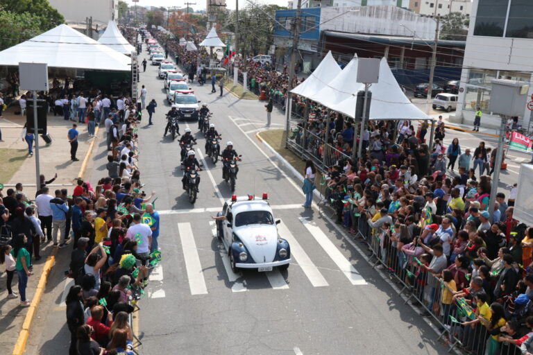 Desfile Cívico de Sete de Setembro leva tema “Matematic@ndo ODS” para a Avenida Nove de Julho