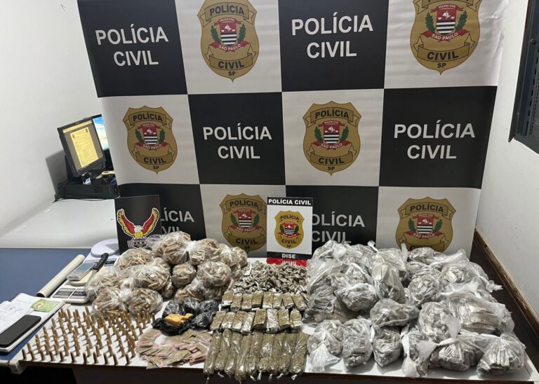 Polícia Civil apreende grande quantidade de drogas em Jacareí e busca casal suspeito