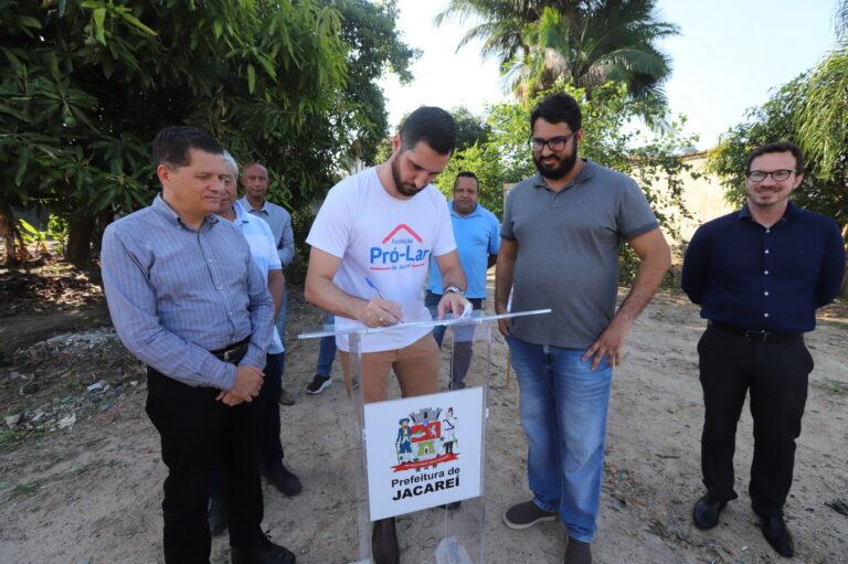 Jacareí assina ordem de serviço para início da construção de moradias populares nos bairros Jardim Yolanda e Jardim Paraíso