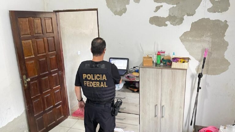 Polícia Federal faz operação contra pedofilia em Jacareí