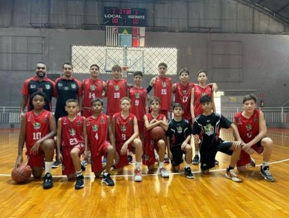 Basquete de Jacareí faz bonito na rodada do Metropolitano