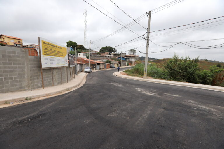 Obras na Rua Olinda Mercadante devem terminar em agosto