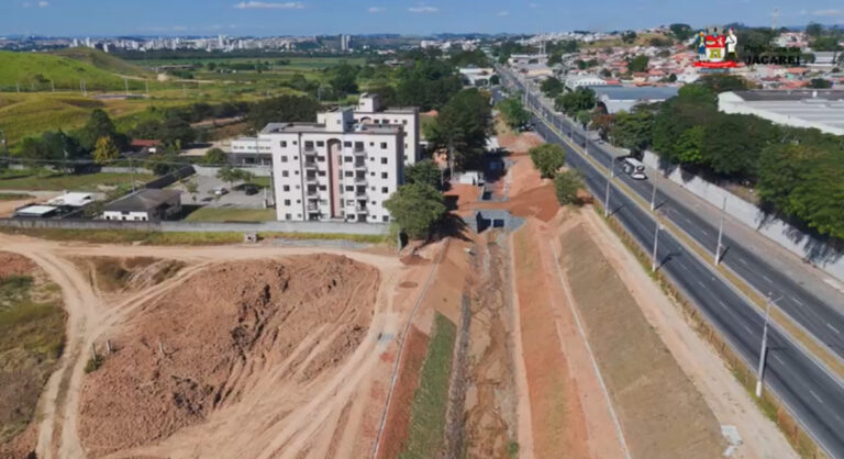 Obras de combate a enchentes continuam em Jacareí