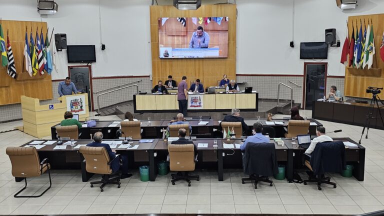 Vereadores aprovam projeto que altera lei da “Empresa amiga do Adolescente’