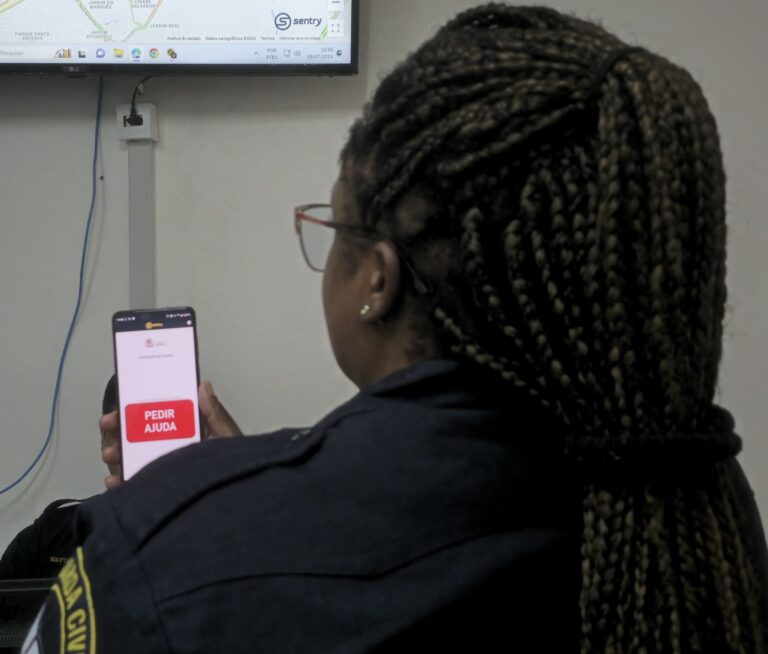 Jacareí lança aplicativo ‘Botão de Pânico’ para mulheres vítimas de violência doméstica