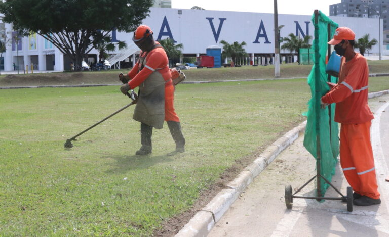 Confira o calendário desta quarta-feira dos serviços de capina e varrição em Jacareí