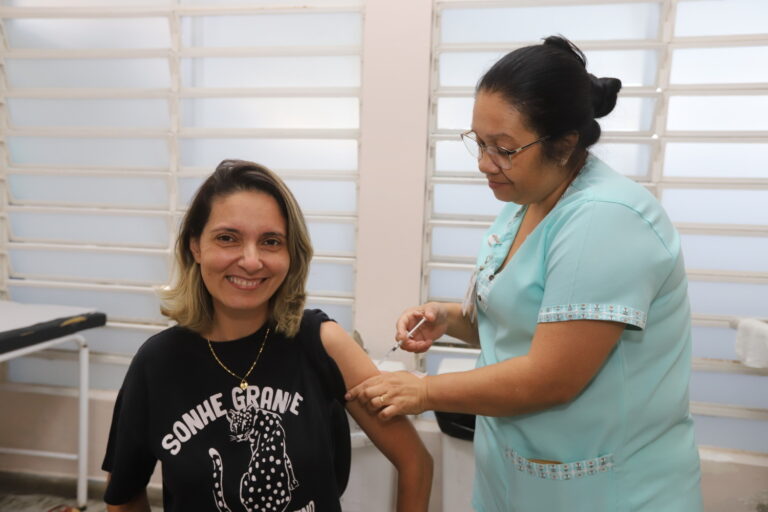 Jacareí promove ações de vacinação contra a Influenza em postos itinerantes