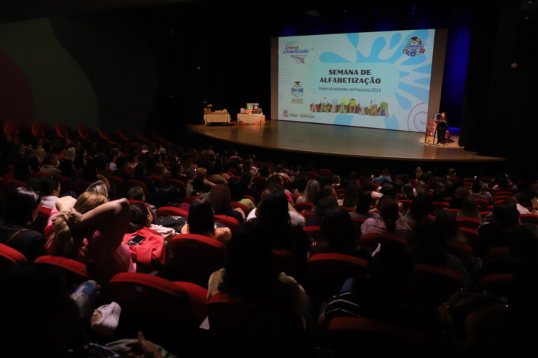 Jacareí promove Semana da Alfabetização