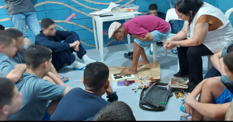 Artista representado em Cannes palestra para jovens da Fundação CASA Jacareí