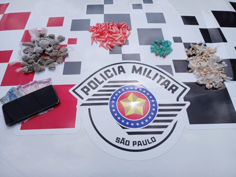 Homem é preso com crack, maconha e cocaína em Jacareí