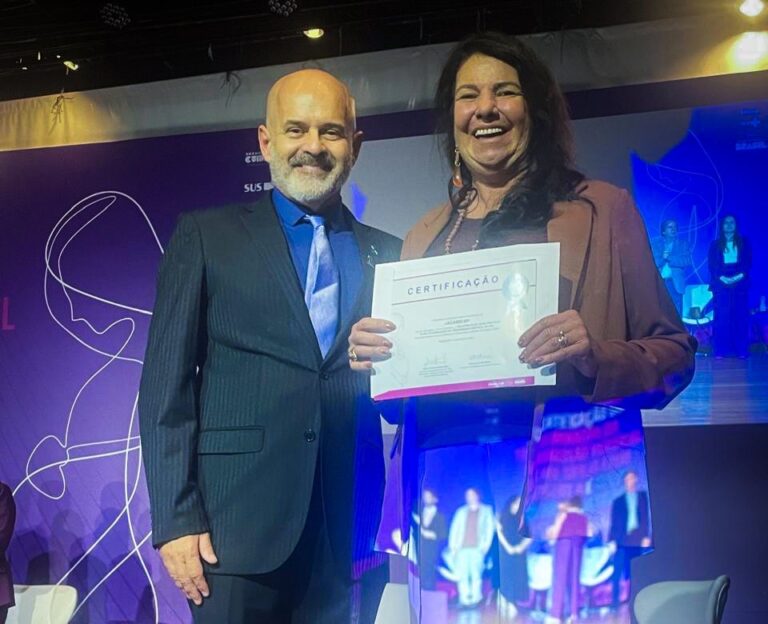 Jacareí recebe Selo Prata de Boas Práticas Rumo à Eliminação da Transmissão Vertical do HIV
