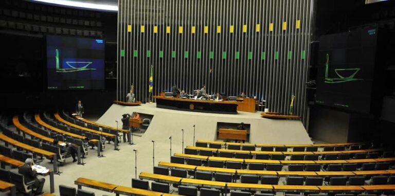 Câmara dos Deputados aprova castração química para pedófilos