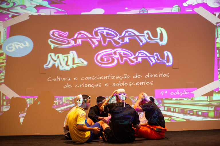 Jovens da Fundação CASA de Jacareí agradam público com apresentação em Sarau