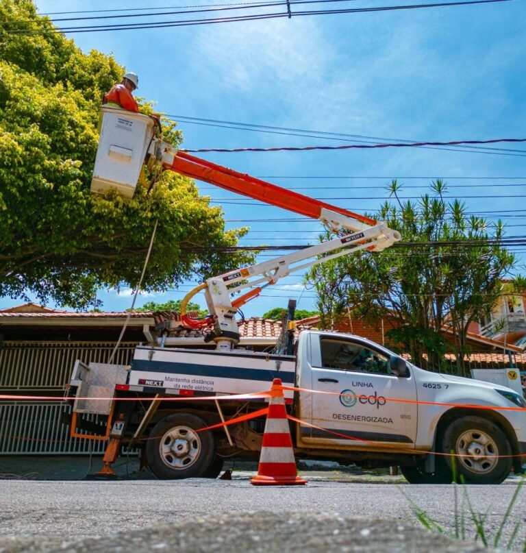 EDP informa que temporal que atingiu Jacareí no fim de semana elevou a criticidade da operação do sistema elétrico em comparação com um dia normal