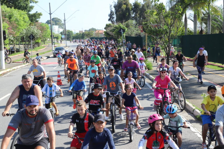 ‘Pedal Kids – Férias 2025’ atraiu cerca de 500 participantes e agitou o domingo da criançada